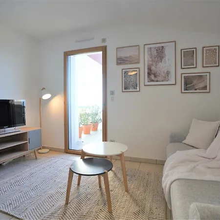 Studio Dernier Etage Avec Terrasse - Vue Montagne Cruseilles Exterior photo