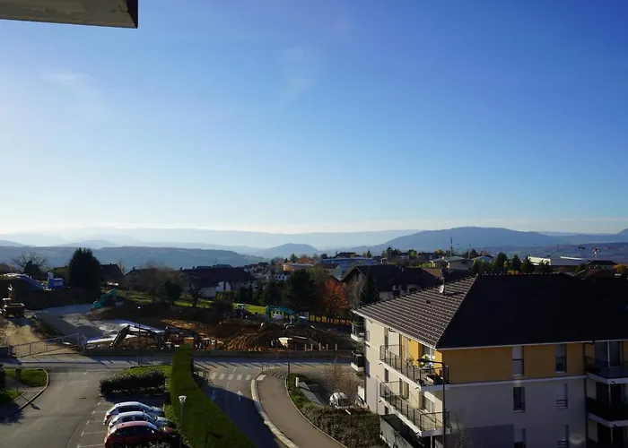 Studio Dernier Etage Avec Terrasse - Vue Montagne